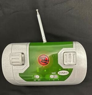 RZ 49MHz Console RC Transmitter w/ Telescopic Antenna 1:18 MPN 503082